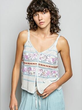 🩵Hello Gorgeous! Printed Contrast Button Down Cami w/Trim Detail Blanket Stitch